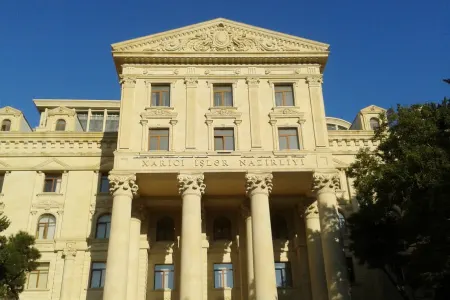 Daha 3 əcnəbi vətəndaş XİN-ə - MÜRACİƏT ETDİ