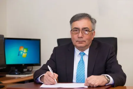 "Uşaqların 1/4-i özünü kədərli və ümidsiz hiss edir"- - QƏHRƏMAN HAQVERDİYEV