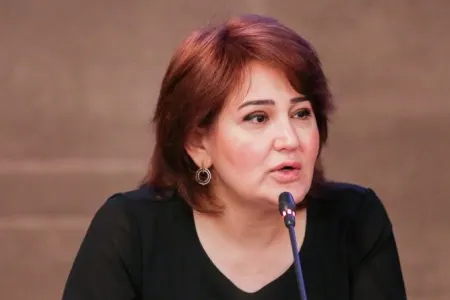 Məhəbbət Vəliyeva: - "Direktor şagirdləri məktəbə cəlb etməkdə acizdirsə..."