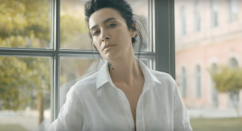 Damlanın yeni klipi - PLAGİAT ÇIXDI - VİDEO - FOTOLAR
