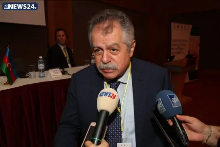 "Azərbaycanda körpələrin 12 faizi vaxtından əvvəl doğulur" - BAŞ NEONATOLOQ