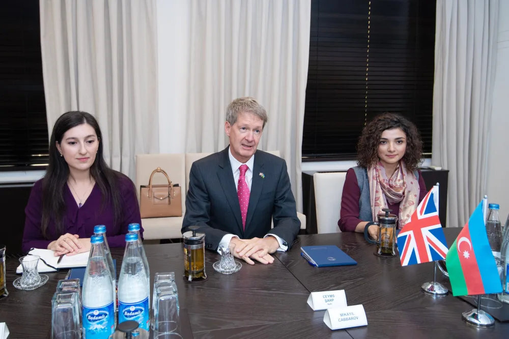 Mikayıl Cabbarov Britaniya səfiri ilə - GÖRÜŞDÜ - FOTO