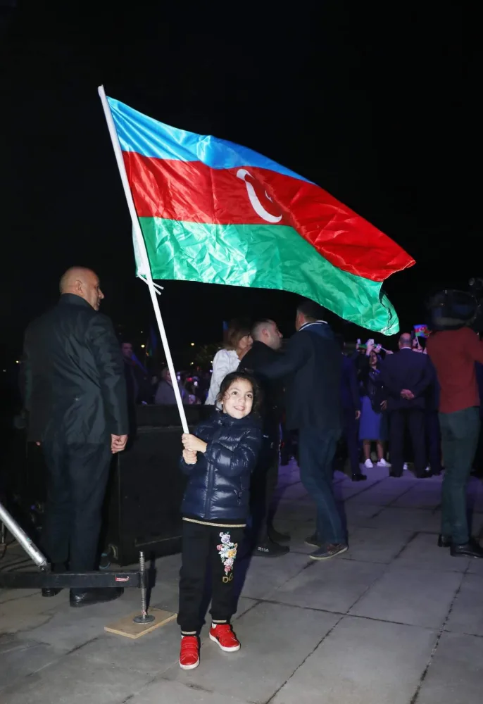 Dövlət Müstəqilliyi Gününə həsr olunan izdihamlı konsert - FOTOLAR