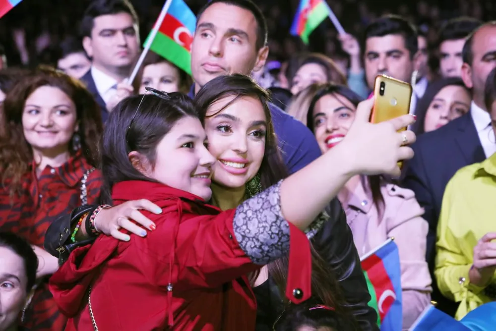 Dövlət Müstəqilliyi Gününə həsr olunan izdihamlı konsert - FOTOLAR