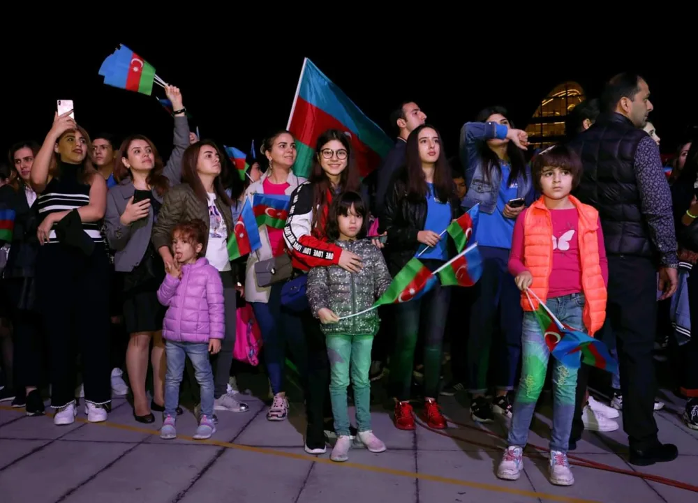 Dövlət Müstəqilliyi Gününə həsr olunan izdihamlı konsert - FOTOLAR
