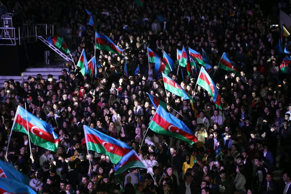 Dövlət Müstəqilliyi Gününə həsr olunan izdihamlı konsert - FOTOLAR