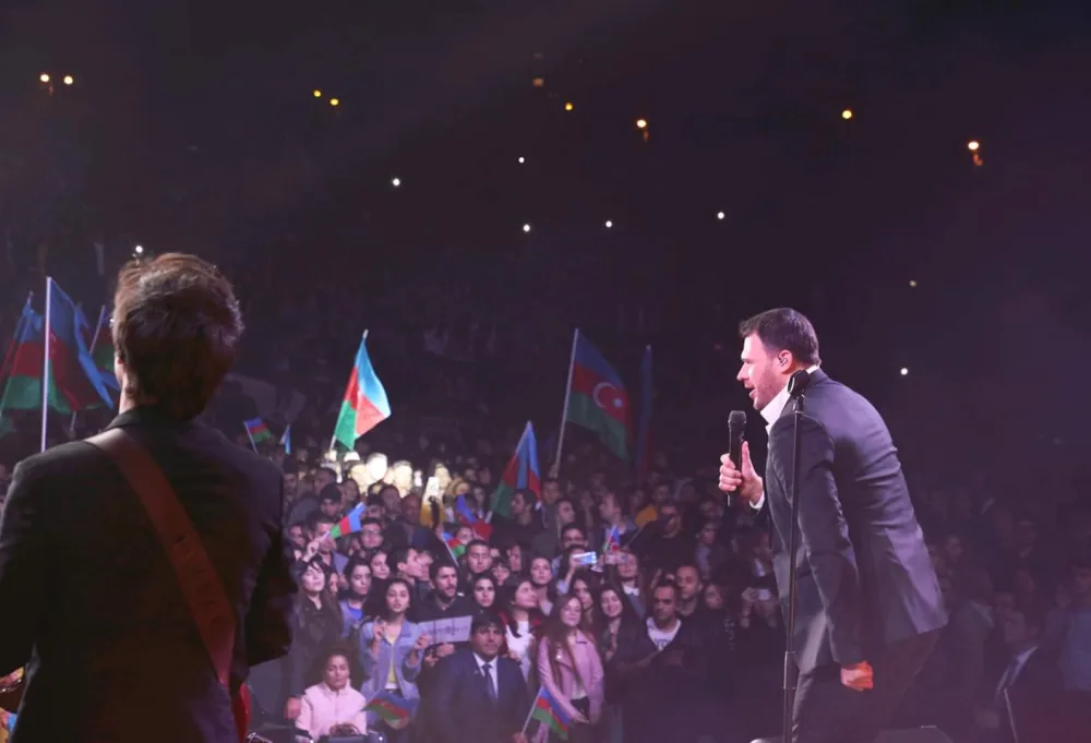 Dövlət Müstəqilliyi Gününə həsr olunan izdihamlı konsert - FOTOLAR