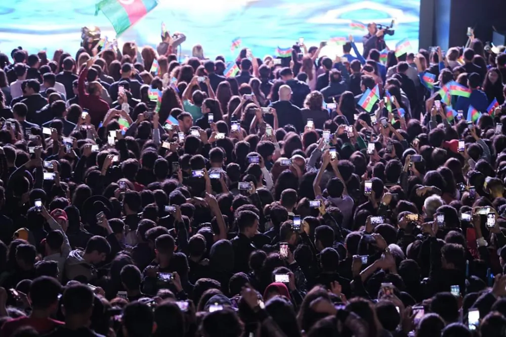 Dövlət Müstəqilliyi Gününə həsr olunan izdihamlı konsert - FOTOLAR