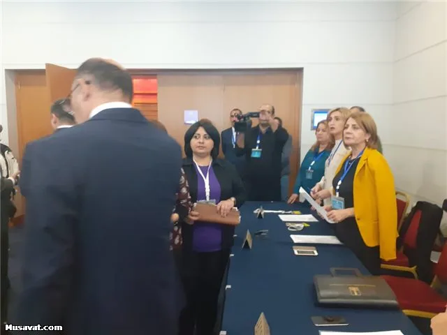 Teatr Xadimləri İttifaqından QALMAQALLI KONFRANS - FOTOLAR