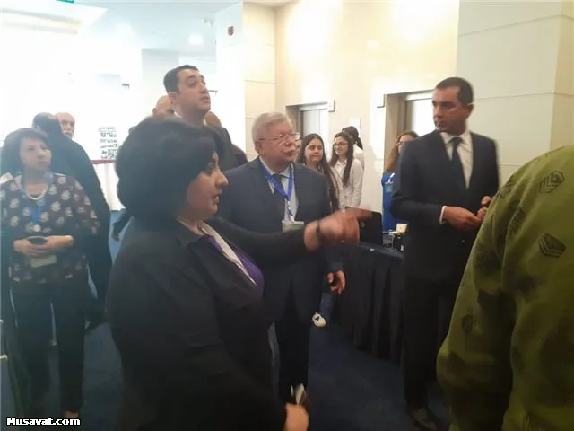 Teatr Xadimləri İttifaqından QALMAQALLI KONFRANS - FOTOLAR