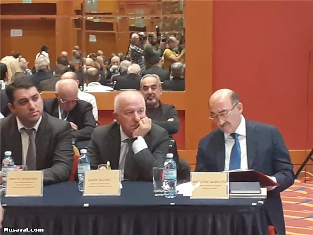 Teatr Xadimləri İttifaqından QALMAQALLI KONFRANS - FOTOLAR