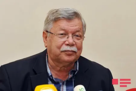 Azər Paşa Nemət yenidən Teatr Xadimləri İttifaqının - SƏDRİ SEÇİLDİ