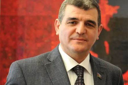 Fazil Mustafadan "selfie" ittihamına cavab: - "Ziyafət Əsgərov nüfuzunu artırmaq üçün..."