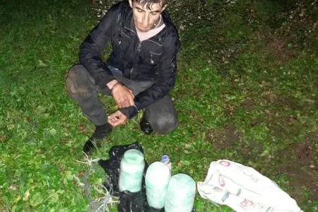 Azərbaycana 3,5 kq heroin keçirmək istəyən şəxs - ƏLƏ KEÇDİ - FOTO