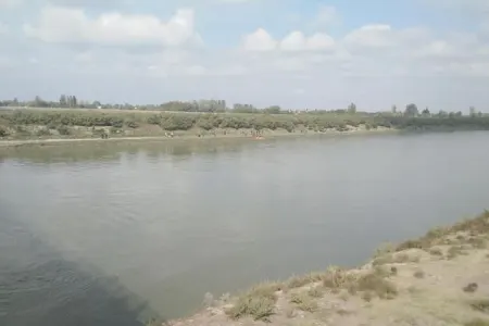 Azərbaycanda dəhşətli intihar - Özünü Kür çayına atdı - FOTO - YENİLƏNDİ