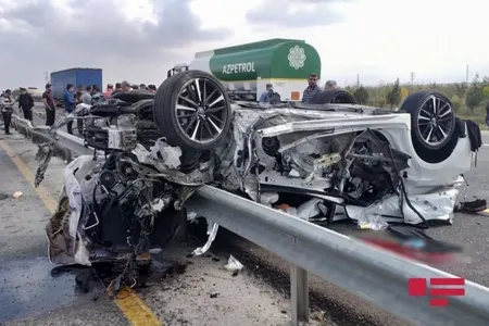 Hacıqabulda DƏHŞƏTLİ YOL QƏZASI - Ölən və xəsarət alanlar var -FOTOLAR