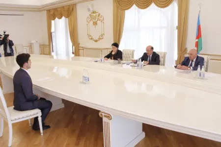 Mədəniyyət naziri və nazir müavini bölgələrdə - vətəndaşları qəbul edib