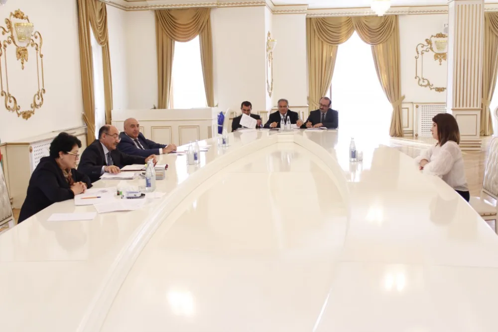 Mədəniyyət naziri və nazir müavini bölgələrdə - vətəndaşları qəbul edib