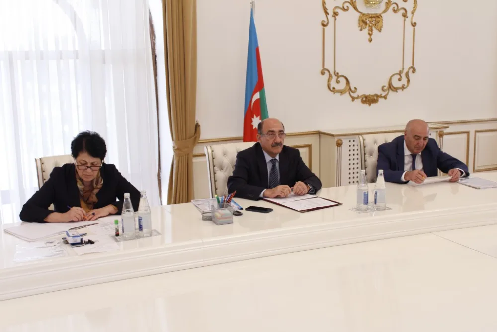 Mədəniyyət naziri və nazir müavini bölgələrdə - vətəndaşları qəbul edib