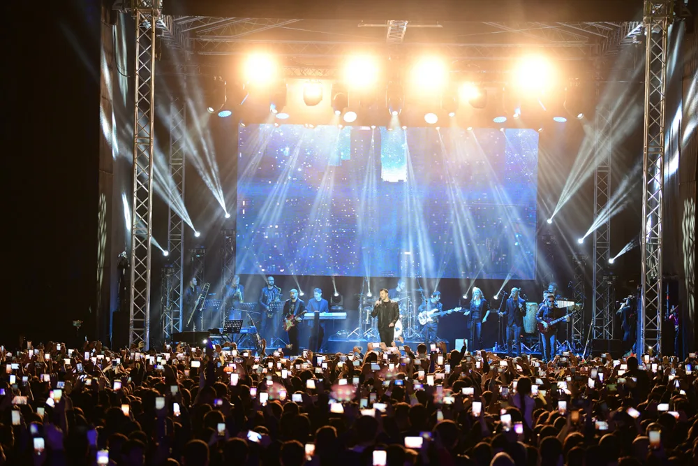Emin Ağalarovun Gəncədəki konsertində... - VİDEO