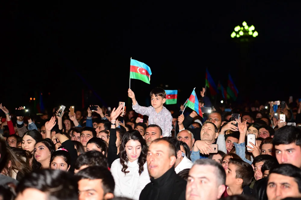 Emin Ağalarovun Gəncədəki konsertində... - VİDEO