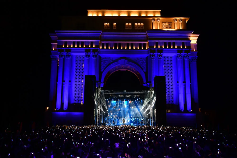 Emin Ağalarovun Gəncədəki konsertində... - VİDEO