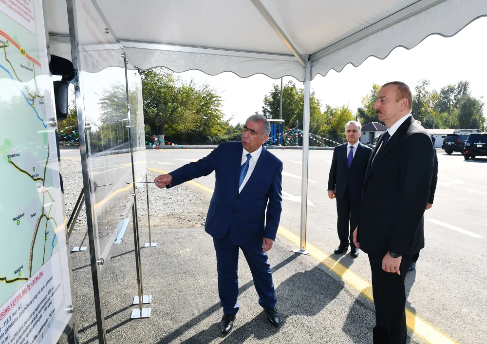 Prezident Ağdaşda yeni avtomobil yolunun açılışında - İŞTİRAK ETDİ