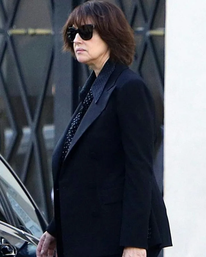 Monika Belluçi - BİR GÜNÜN İÇİNDƏ QOCALDI - FOTO