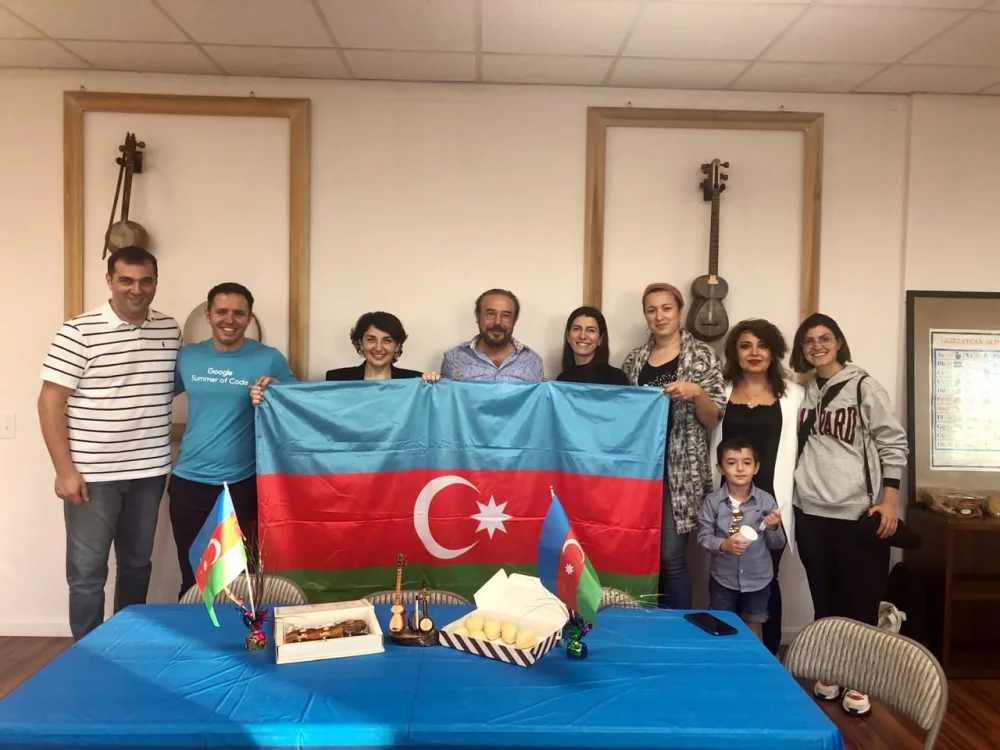ASAN Radio Silikon Vadisindən reportaj hazırlayan - ilk Azərbaycan radiosu oldu - FOTOLAR