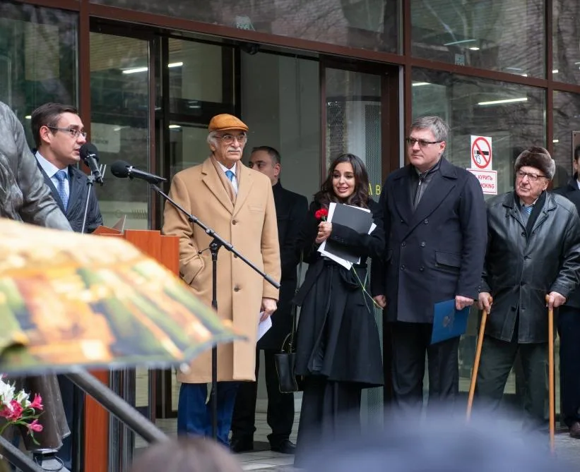 Moskvada İmadəddin Nəsiminin heykəlinin açılış mərasimi keçirilib - FOTOLAR