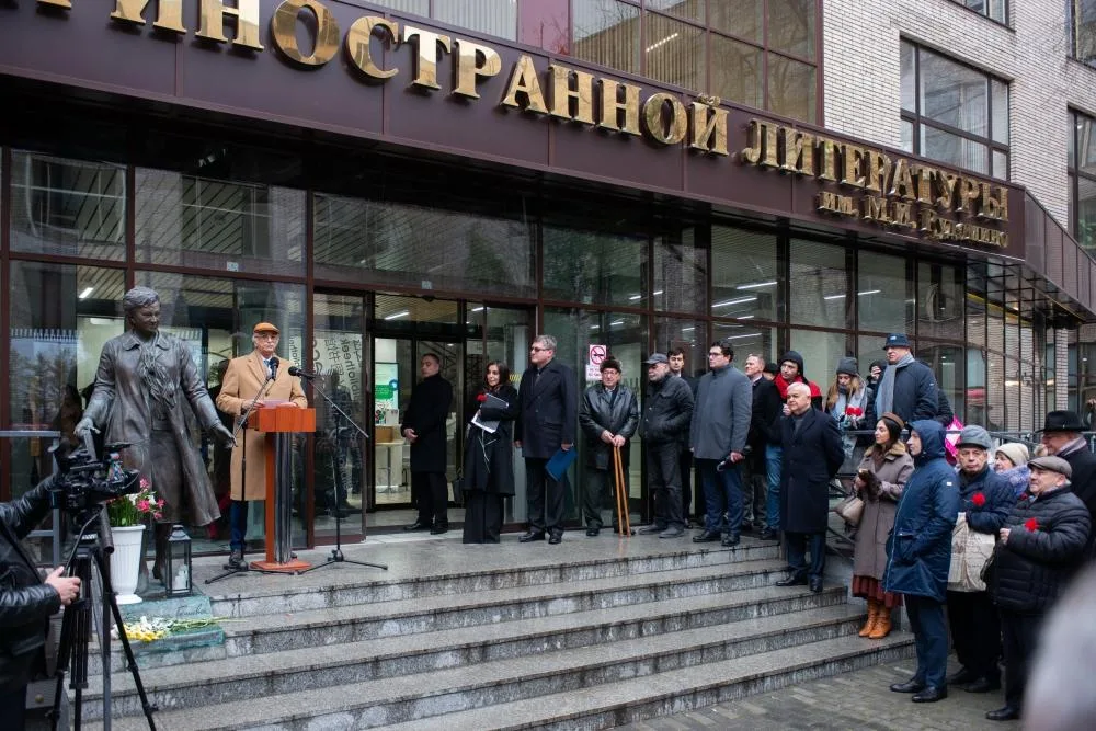 Moskvada İmadəddin Nəsiminin heykəlinin açılış mərasimi keçirilib - FOTOLAR