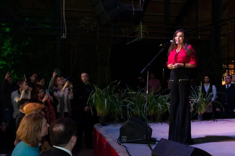 Moskvada İmadəddin Nəsiminin heykəlinin açılış mərasimi keçirilib - FOTOLAR