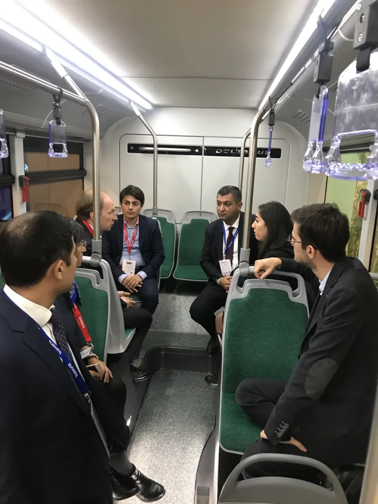 Brüsseldə Beynəlxalq Avtobus Konfransı keçirildi - FOTOLAR
