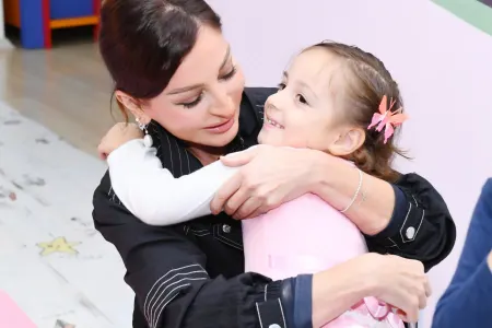 Mehriban Əliyeva 64 saylı körpələr evi-uşaq bağçasında - FOTO