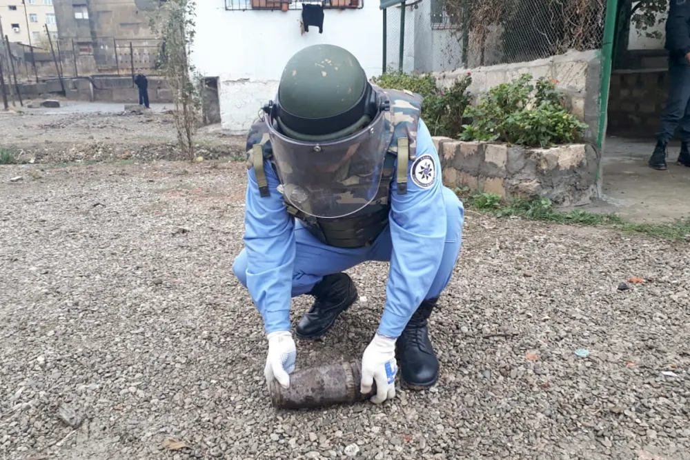 Qaradağda top mərmisi - TAPILDI -FOTO