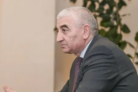 68 yaşlı Məzahir Pənahov da istefa verəcək, - yeni sədr Paşayev olacaq -İDDİA