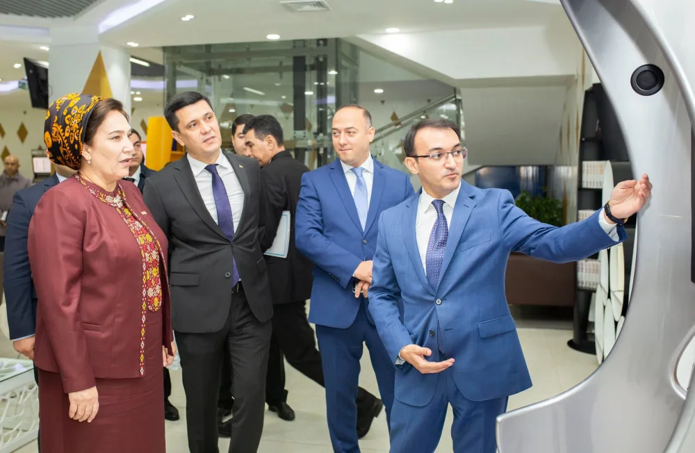 Türkmənistan Məclisinin sədri “ASAN xidmət”də - FOTOLAR