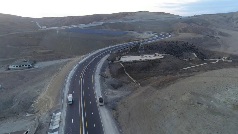 Bakı-Şamaxı yolunun 16 km-lik hissəsi - GENİŞLƏNDİRİLİR - FOTO