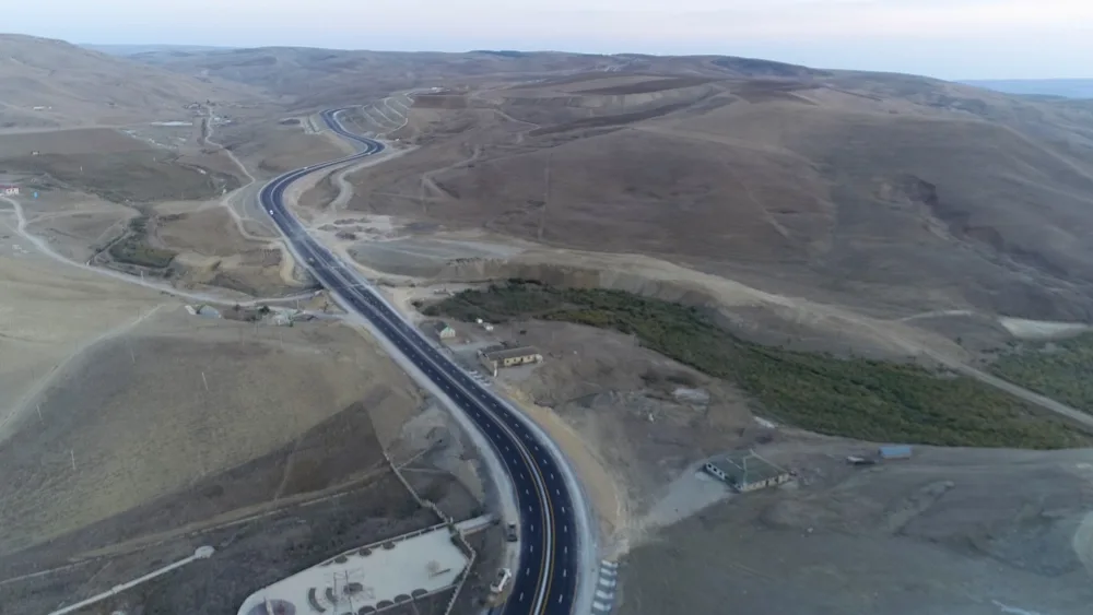 Bakı-Şamaxı yolunun 16 km-lik hissəsi - GENİŞLƏNDİRİLİR - FOTO