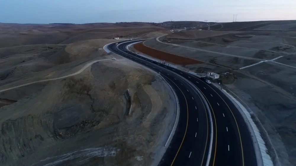 Bakı-Şamaxı yolunun 16 km-lik hissəsi - GENİŞLƏNDİRİLİR - FOTO