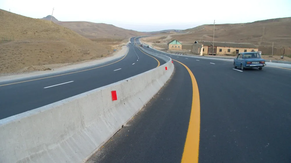 Bakı-Şamaxı yolunun 16 km-lik hissəsi - GENİŞLƏNDİRİLİR - FOTO