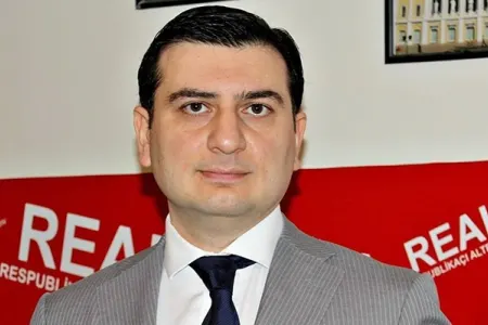 Azər Qasımlı istefa verdi