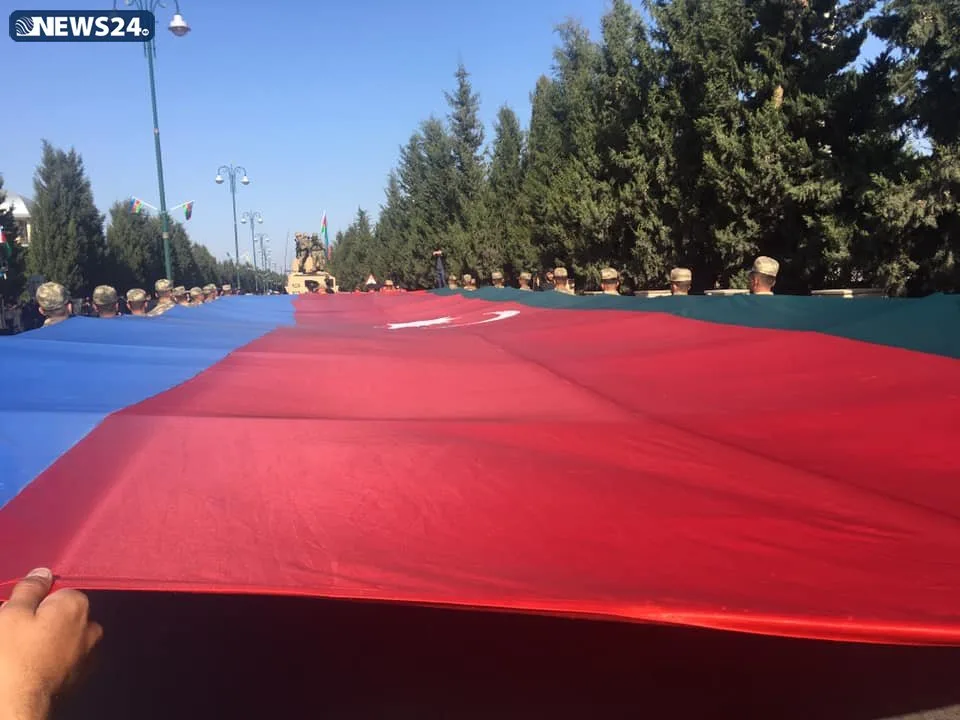 Quzanlıda Dövlət Bayrağı Günü ilə bağlı YÜRÜŞ - FOTOLAR