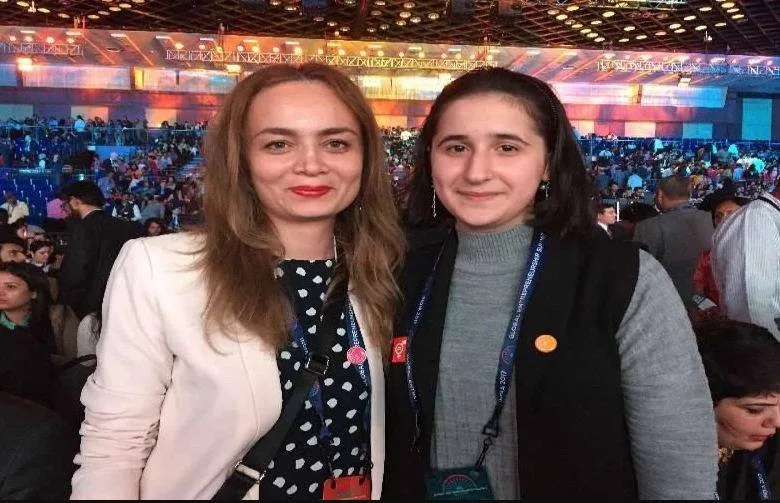 38 yaşlı baş həkim xərçəngdən vəfat etdi - FOTO