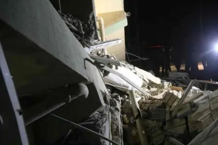 İranda qorxunc zəlzələ - ÖLƏN VƏ YARALANANLAR VAR - FOTO - VİDEO
