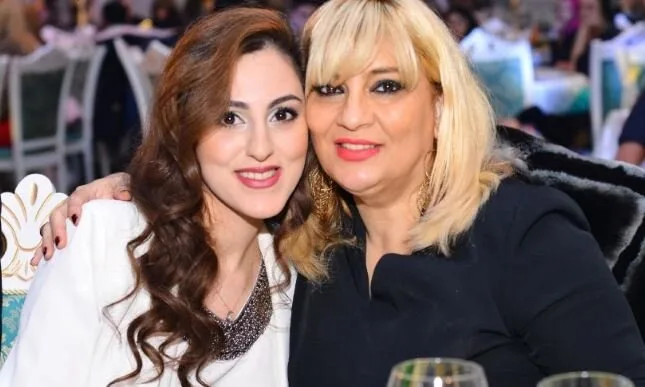 Əməkdar artistin qızı Türkiyəyə - ƏRƏ GEDİR - FOTO