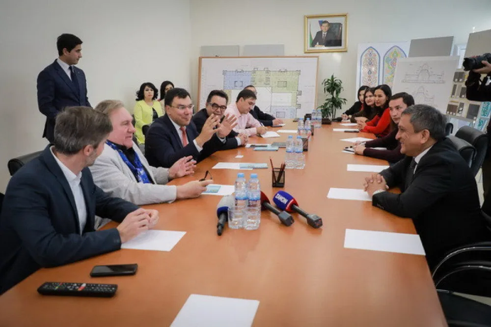 "Özbəkistan böyük mütəfəkkirlərin, alimlərin, ilahiyyatçıların vətənidir" - Jerar Depardye