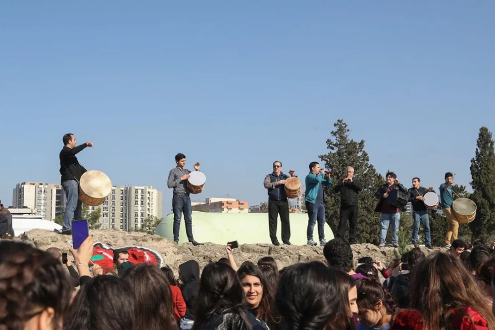 İlham Əliyev və Mehriban Əliyeva - “Gənclik” parkında - FOTOLAR