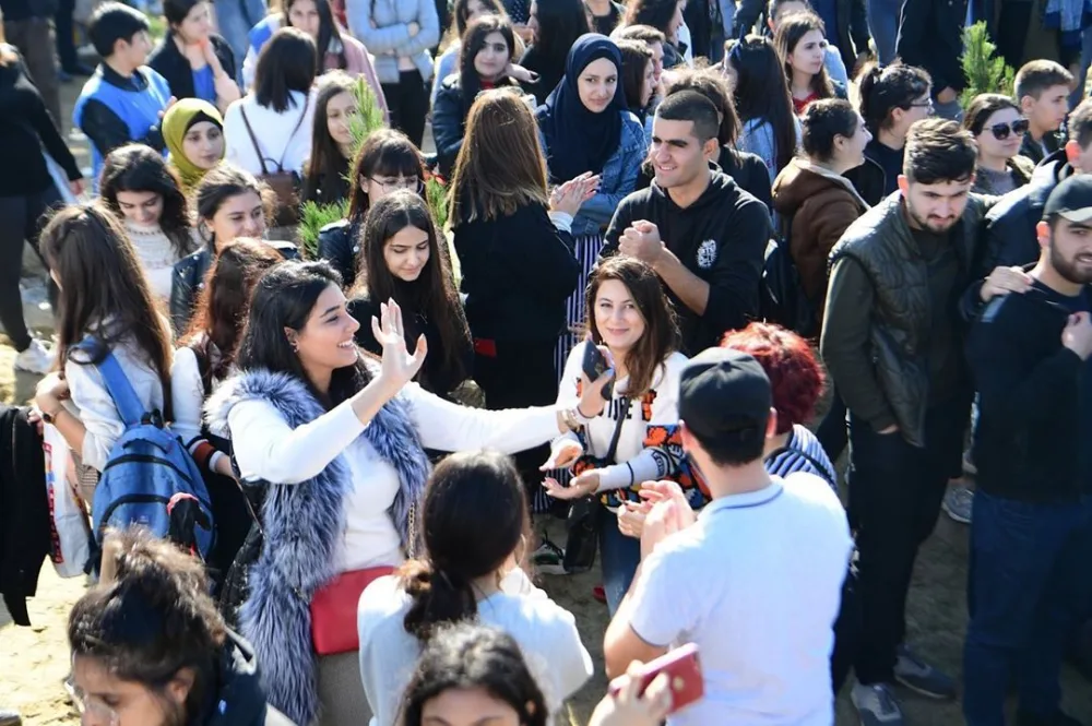 İlham Əliyev və Mehriban Əliyeva - “Gənclik” parkında - FOTOLAR