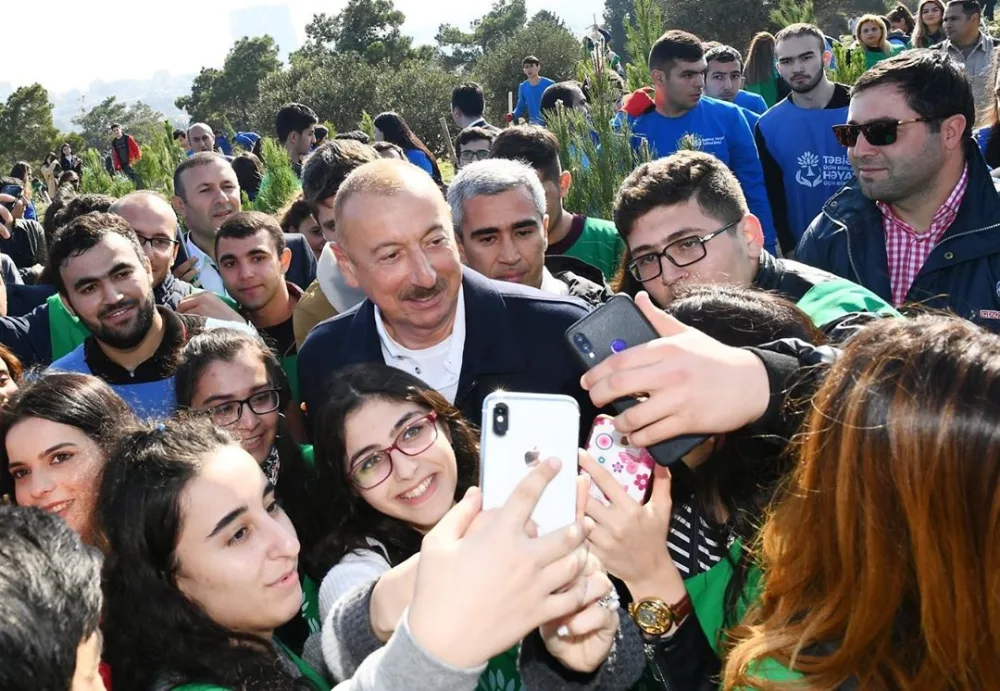 İlham Əliyev və Mehriban Əliyeva - “Gənclik” parkında - FOTOLAR